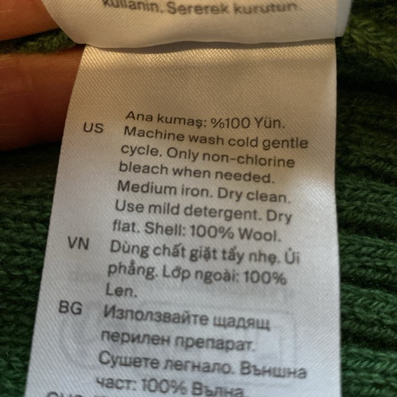 COS Oversize Wool Sweater. NWT $135 Turtleneck Emerald Green Sz. M - Picture 5 of 11